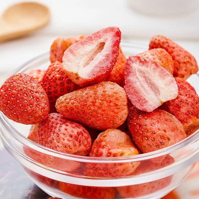 Freeze-Dried Fresh Strawberry Premium Dried Fruit for Snacks and Recipes
